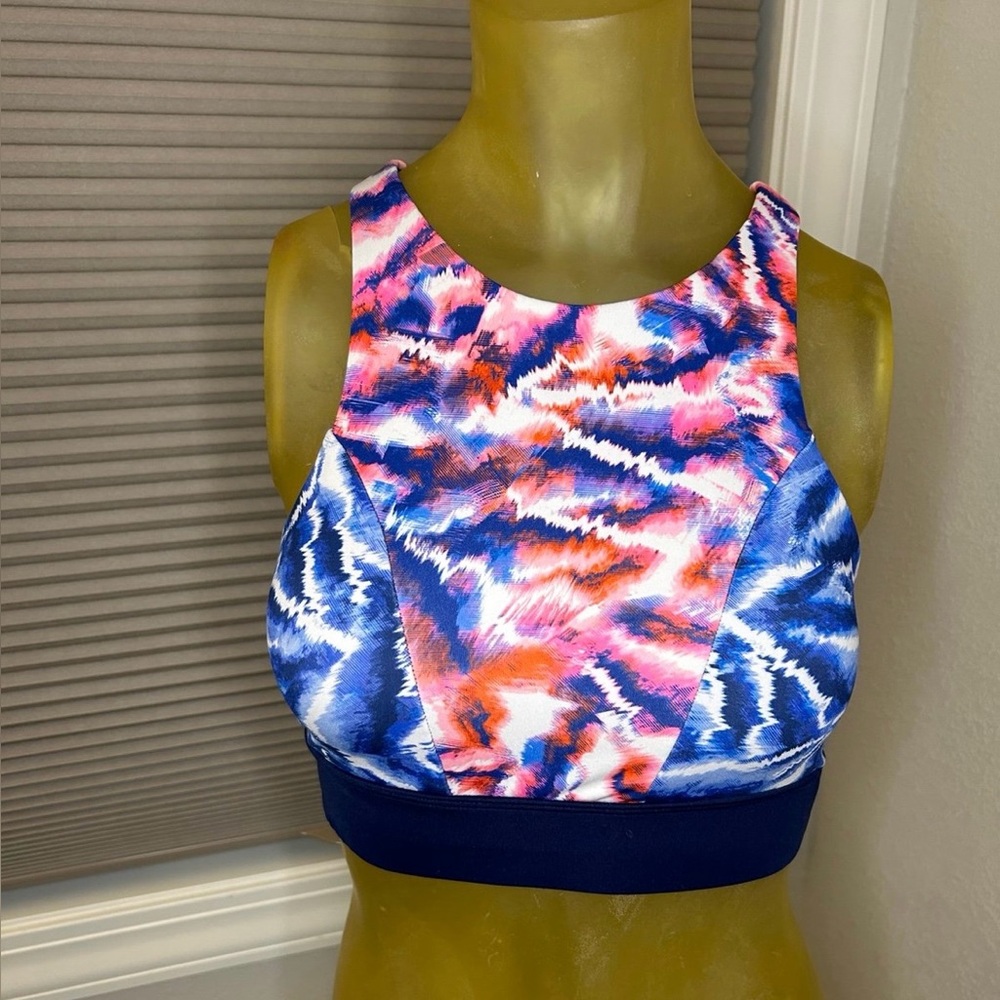 TYR swim top estimated size small or XS